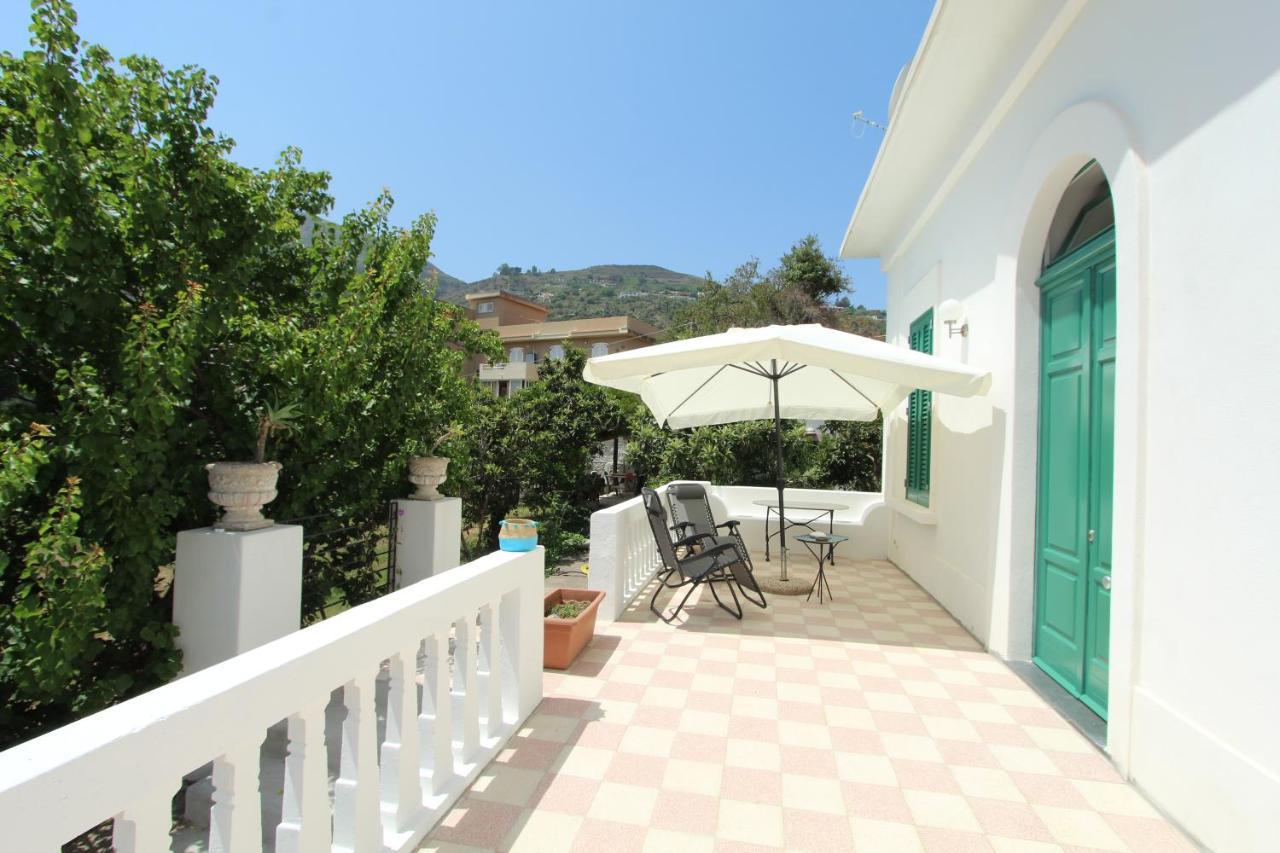 La Casa Bianca Villa Lipari  Exterior photo